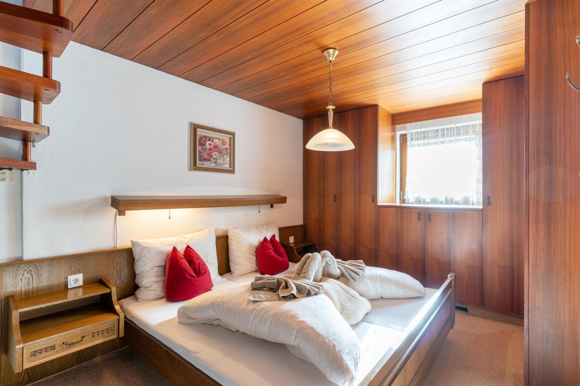 Haus Anemone Daire Seefeld in Tirol Oda fotoğraf